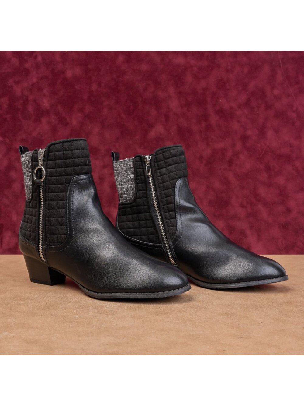 Ros Hommerson Women Reese Black Faux Leather Zip Fashion Wide Fit Boots sz 11